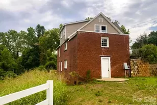 2689 Harris Henrietta Rd, Henrietta, NC 28114 - Photo 14