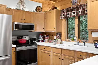 394 Hickory Drive, Waynesville, NC 28786 - Photo 20