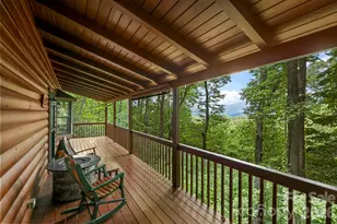 394 Hickory Dr, Waynesville, NC 28786 - Photo 10