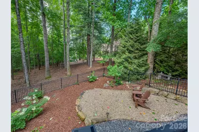 104 Little Cherokee Ridge, Hendersonville, NC 28739 - Photo 18