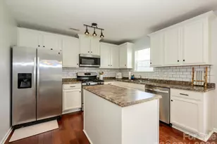 11819 Paver Ln, Midland, NC 28107 - Photo 4