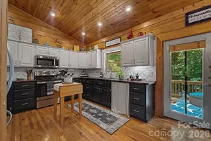 91 Tibi Ln, Waynesville, NC 28785 - Photo 12