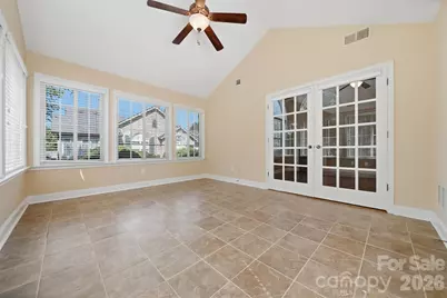 808 Wynnshire Drive #B, Hickory, NC 28601 - Photo 8