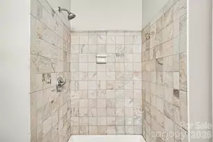 6165 Meadow Rose Ln, Charlotte, NC 28215 - Photo 18