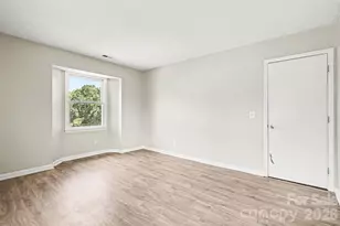 6165 Meadow Rose Ln, Charlotte, NC 28215 - Photo 22