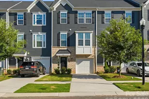 4014 Edenborn Ln, Charlotte, NC 28208 - Photo 2