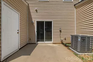 8618 Twined Creek Ln, Charlotte, NC 28227 - Photo 16
