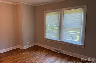 514 S Avon St, Gastonia, NC 28054 - Photo 2