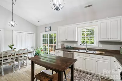 290 Skyland Drive, Troy, NC 27371 - Photo 8