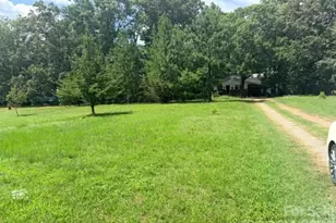 1663 Harris Henrietta Rd, Forest City, NC 28043 - Photo 16