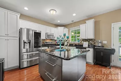 128 La Agua Lane, Troutman, NC 28166 - Photo 4
