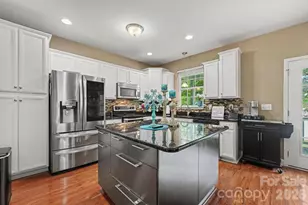128 La Agua Ln, Troutman, NC 28166 - Photo 4