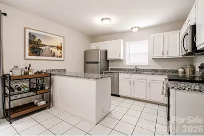 6355 Windsor Gate Lane, Charlotte, NC 28215 - Photo 8
