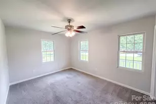 642 Lancer Ct NW, Concord, NC 28027 - Photo 8