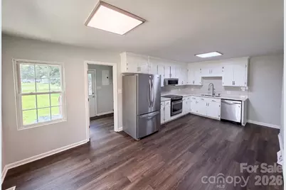 642 Lancer Court NW, Concord, NC 28027 - Photo 2