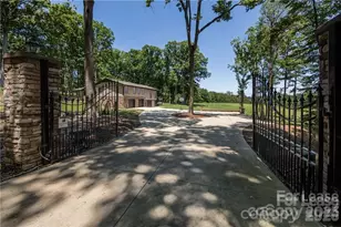 8511 Viking Dr, Waxhaw, NC 28173 - Photo 1