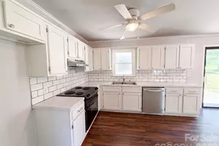 120 Riley Rd, Dallas, NC 28034 - Photo 2