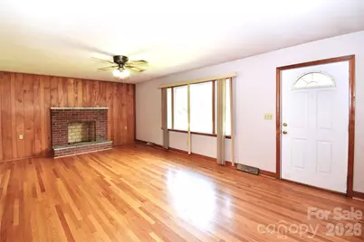605 S Buena Vista Drive, Hendersonville, NC 28792 - Photo 2