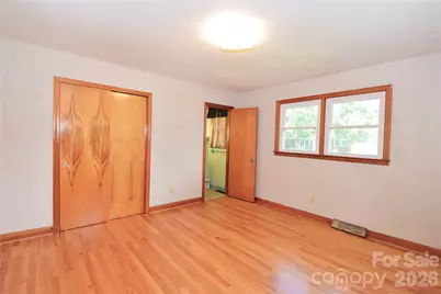 605 S Buena Vista Drive, Hendersonville, NC 28792 - Photo 12