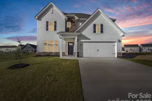 23 Silverthorne Ct, Hendersonville, NC 28792 - Photo 2