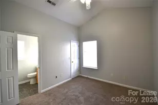 4638 Palm Breeze Ln, Charlotte, NC 28208 - Photo 12