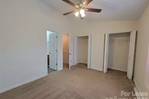 3811 Mosscroft Ln, Charlotte, NC 28215 - Photo 14