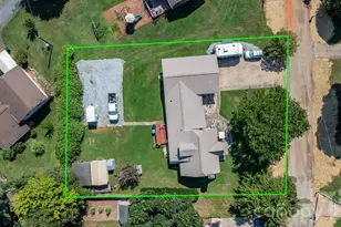 2504 Brentwood Cir, Lenoir, NC 28645 - Photo 16