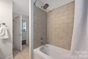 300 W 5th St, Charlotte, NC 28202 - Photo 16