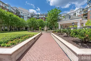 300 W 5th St, Charlotte, NC 28202 - Photo 26
