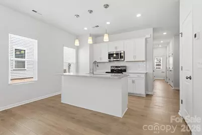 4624 Lakeview Road, Charlotte, NC 28216 - Photo 2