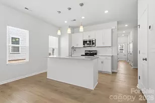 4624 Lakeview Rd, Charlotte, NC 28216 - Photo 2