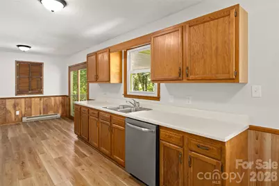 33 Baker Drive, Asheville, NC 28806 - Photo 12