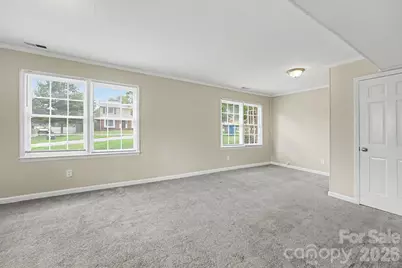 630 Colonial Drive, Statesville, NC 28625 - Photo 10