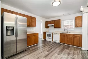10307 Seedling Ln, Charlotte, NC 28214 - Photo 6