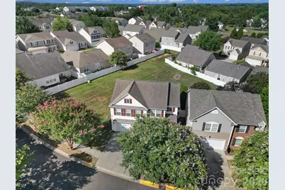 4041 Abbotsbury Drive, Fort Mill, SC 29707 - Photo 4