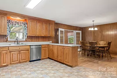 307 Somerset Drive, Kings Mountain, NC 28086 - Photo 8
