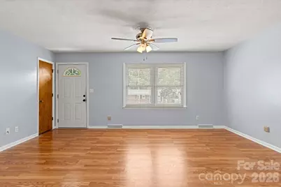 307 Somerset Drive, Kings Mountain, NC 28086 - Photo 4