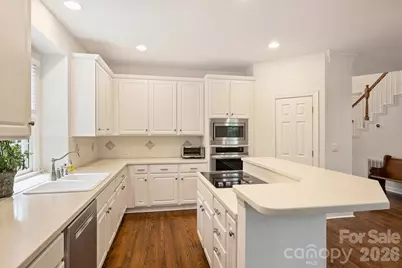7410 Roseland Avenue, Charlotte, NC 28277 - Photo 22