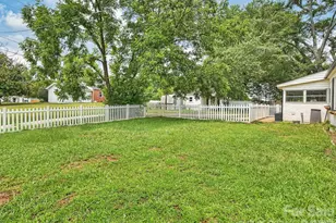 301 Harris St, Fort Mill, SC 29715 - Photo 40