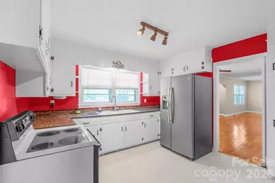207 Park Drive, Kershaw, SC 29067 - Photo 6