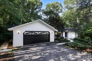 18 E Rosewood Trail, Hendersonville, NC 28739 - Photo 1