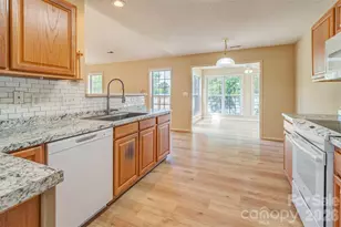 264 Cottage Ridge Rd, Fletcher, NC 28732 - Photo 14