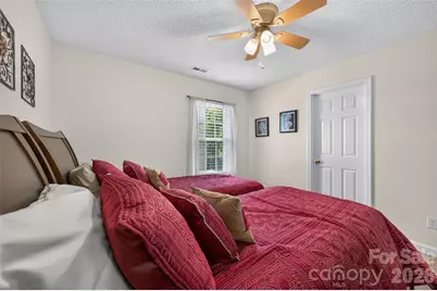 806 20th Avenue Place SE, Hickory, NC 28602 - Photo 30