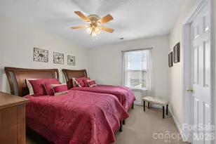 806 20th Ave Pl SE, Hickory, NC 28602 - Photo 32