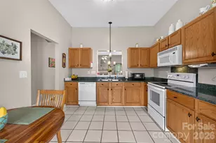 806 20th Ave Pl SE, Hickory, NC 28602 - Photo 14
