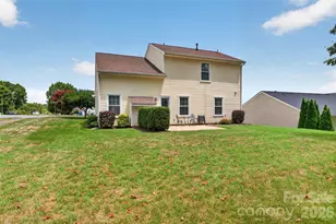 806 20th Ave Pl SE, Hickory, NC 28602 - Photo 4