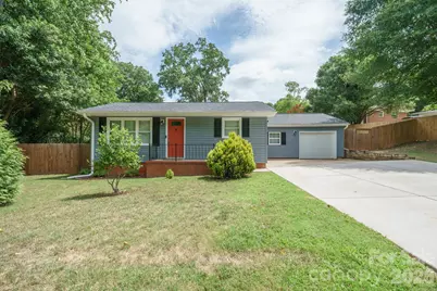 200 Point Circle, Belmont, NC 28012 - Photo 1
