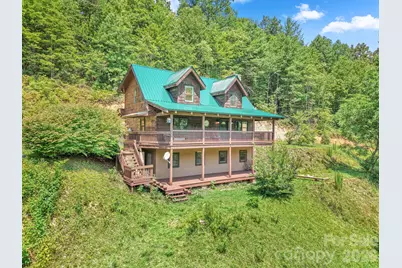 2560 Round Hill Road, Bryson City, NC 28713 - Photo 2