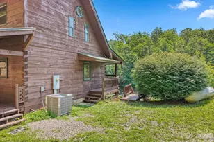 2560 Round Hill Rd, Bryson City, NC 28713 - Photo 40