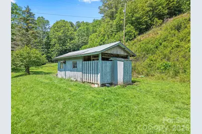 2560 Round Hill Road, Bryson City, NC 28713 - Photo 42